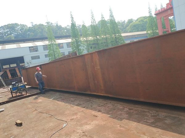 振動時效應(yīng)用于大型水電站閘門